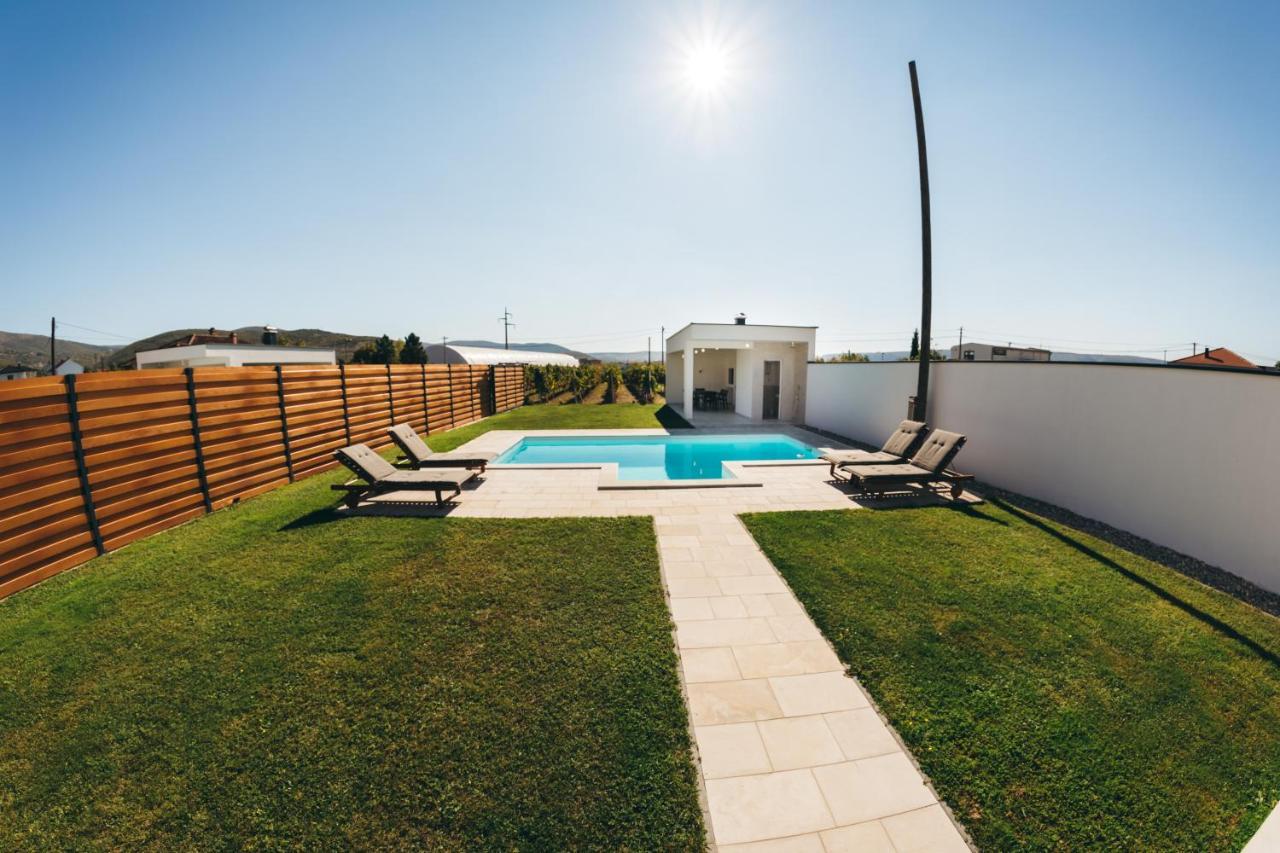 Вилла Olive Tree House Мостар Экстерьер фото